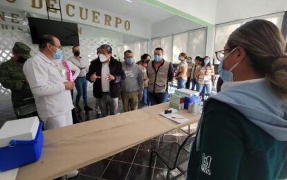 Todo un éxito, jornada de vacunación a comunidad magisterial de Zacatecas, constata el Gobernador David Monreal
